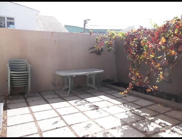 4 bed property to rent in WOODSTOCK